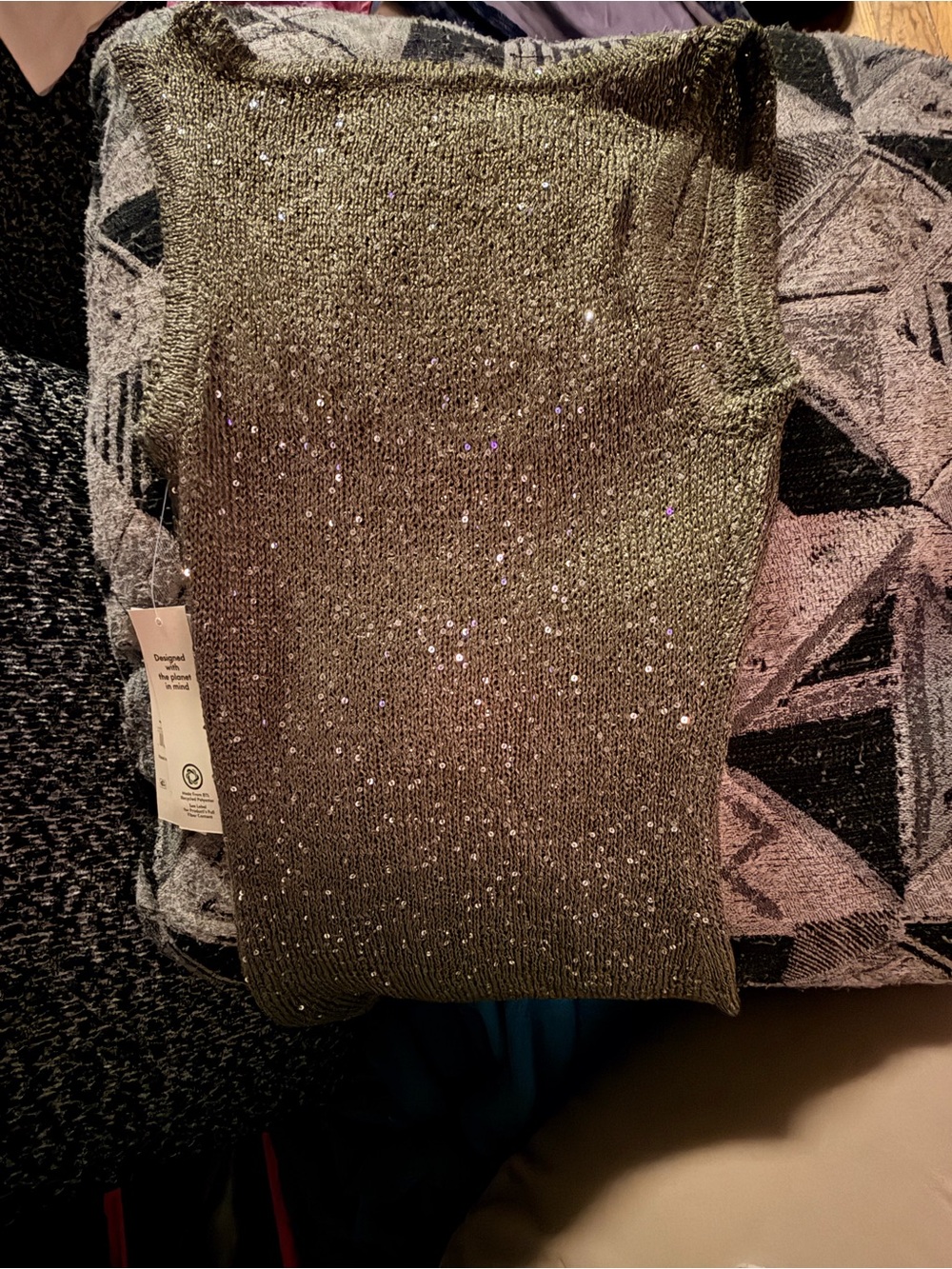 No Boundaries Women's Metallic Green V-Neck Sweater - Picture 2 of 3